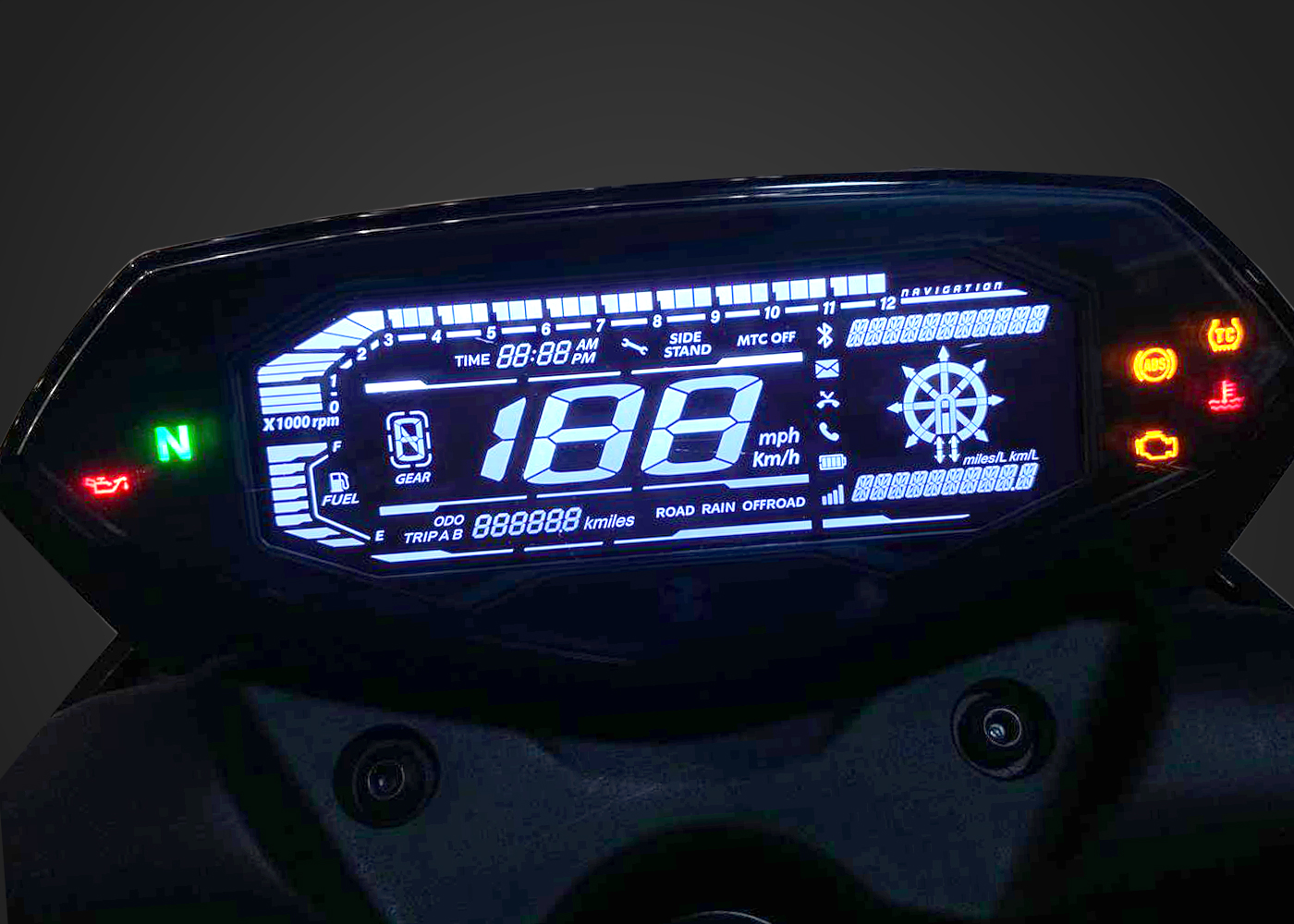 Мотоцикл Bajaj Pulsar N250 в Красноярске - Приборная панель