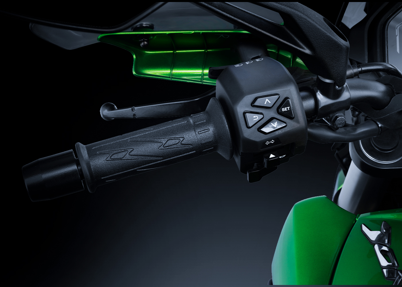 Мотоцикл Bajaj Dominar 400 Touring - 4 режима движения Road / Rain / Sport / Off-Road